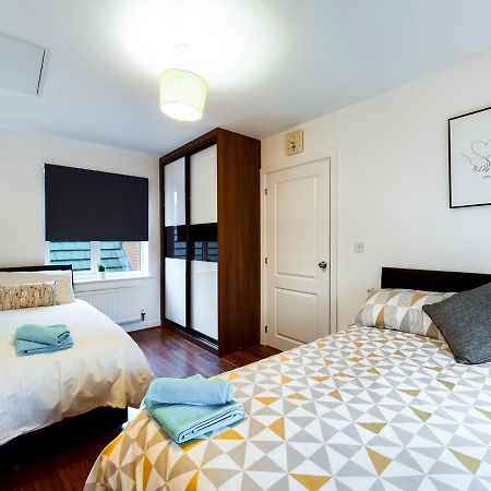 Cheerful 5-Bdr/3-Bath House W/ Free Parking Villa Reading Exterior photo